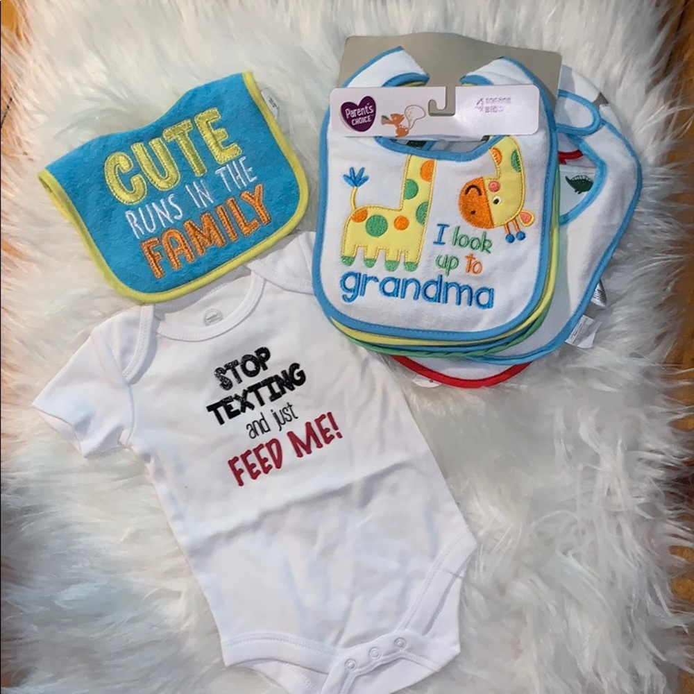 “STOP texting and feed me!” onesie w/ bibs